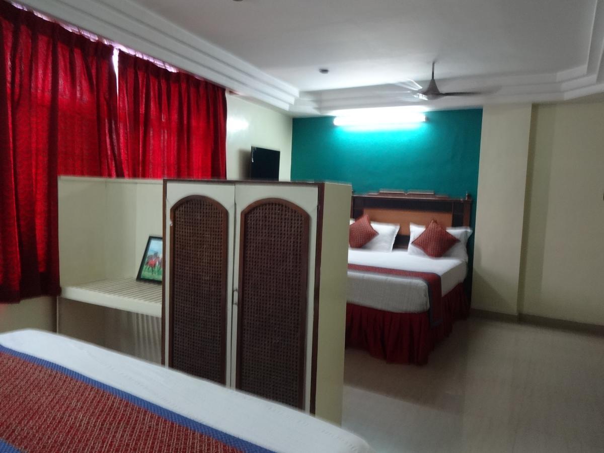 Hotel Duke Maduráj Kültér fotó