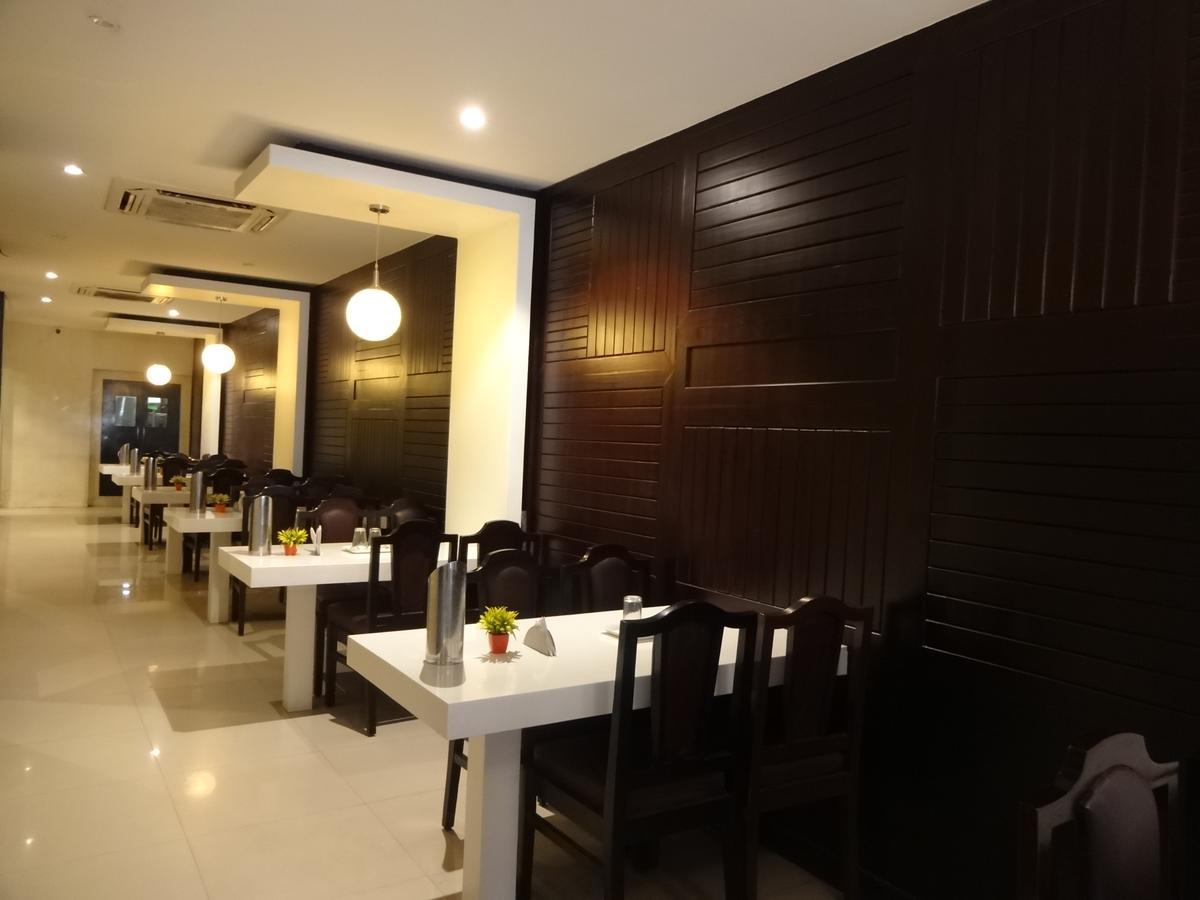 Hotel Duke Maduráj Kültér fotó